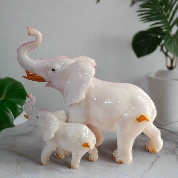 ALiLa Elephant with Kid Statue Showpiece Idol for Gifting & Home Table